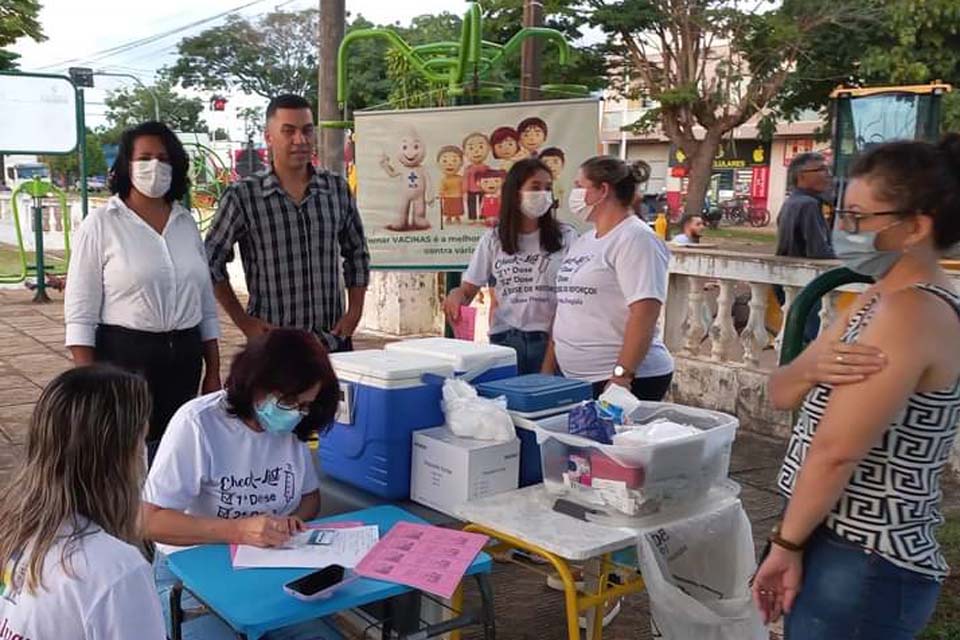 Trabalhos itinerantes da Semus levam equipes de saúde para perto da população