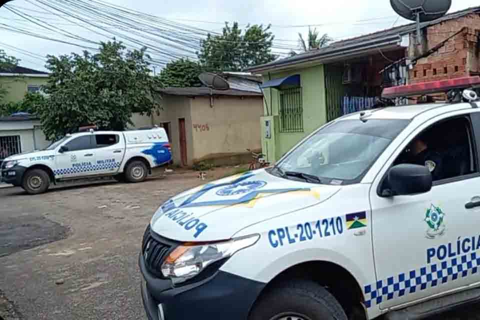  Primos se agredindo a pauladas e facadas na zona norte de Porto Velho