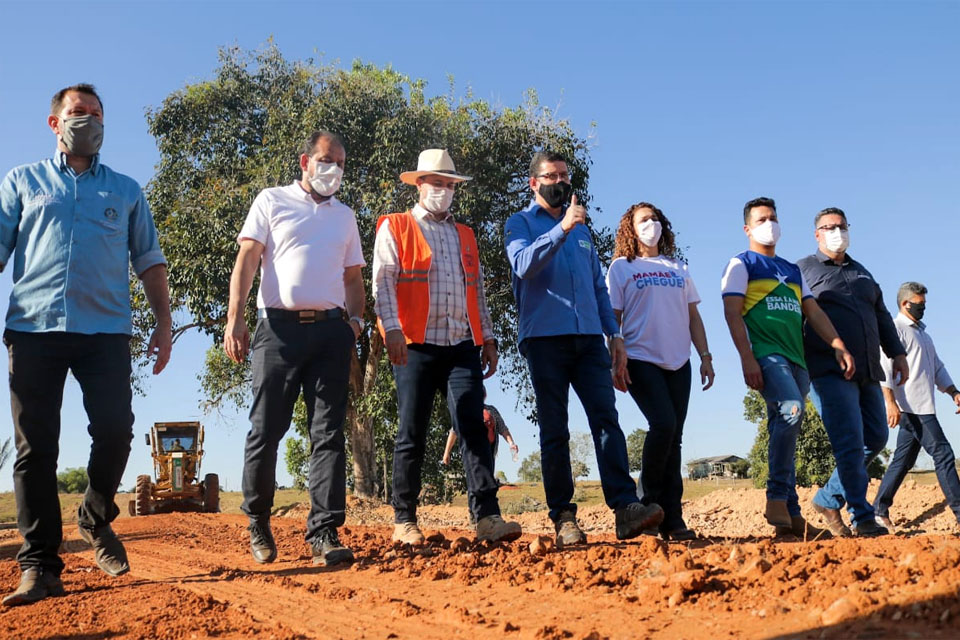 Presidente Laerte Gomes acompanha as obras da cerca do Aeroporto José Coleto 