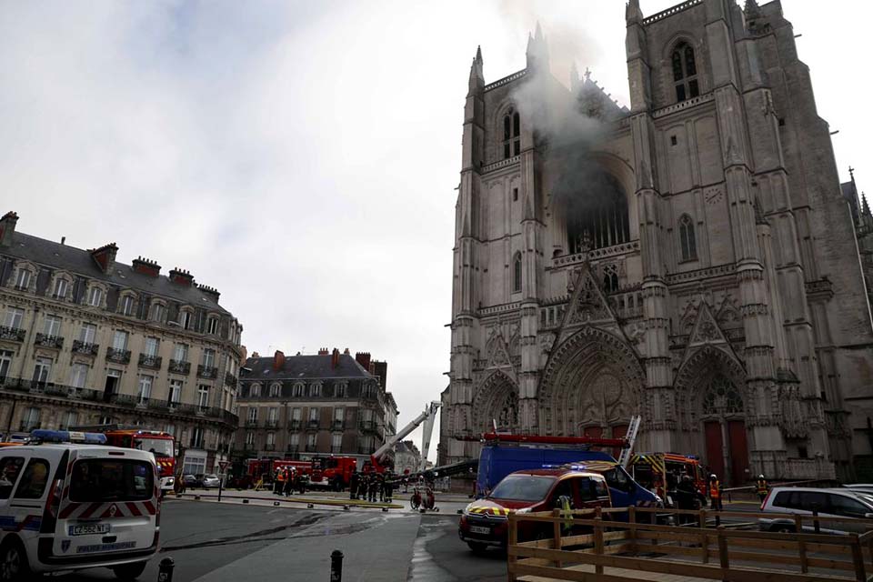 Refugiado que trabalhava em Nantes confessou ter iniciado incêndio