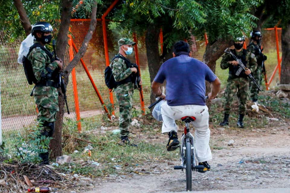 Novo ataque com explosivos deixa 14 feridos na fronteira da Colômbia com a Venezuela