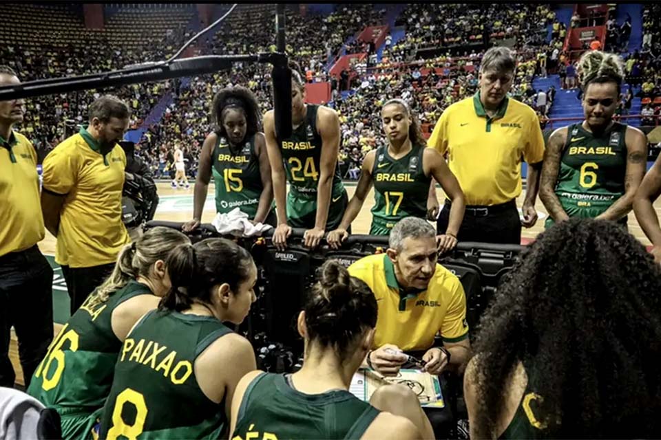 Paris 2024: seleção feminina de basquete não consegue vaga