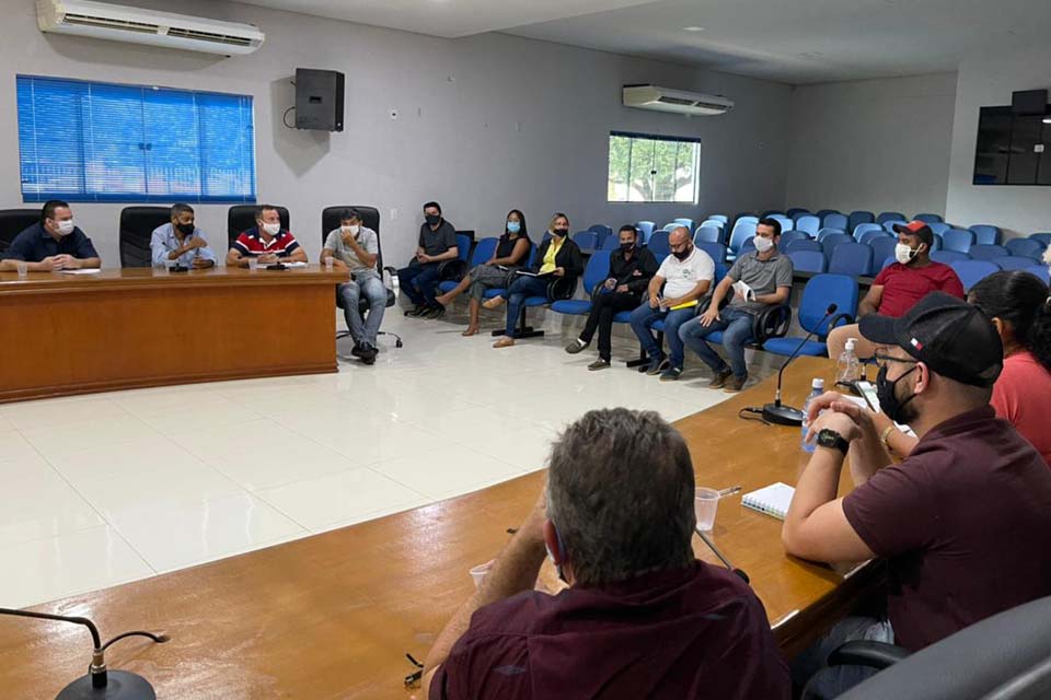 Câmara reúne com motoristas de aplicativos para discussão de projeto de lei que fiscaliza e regulamenta a categoria