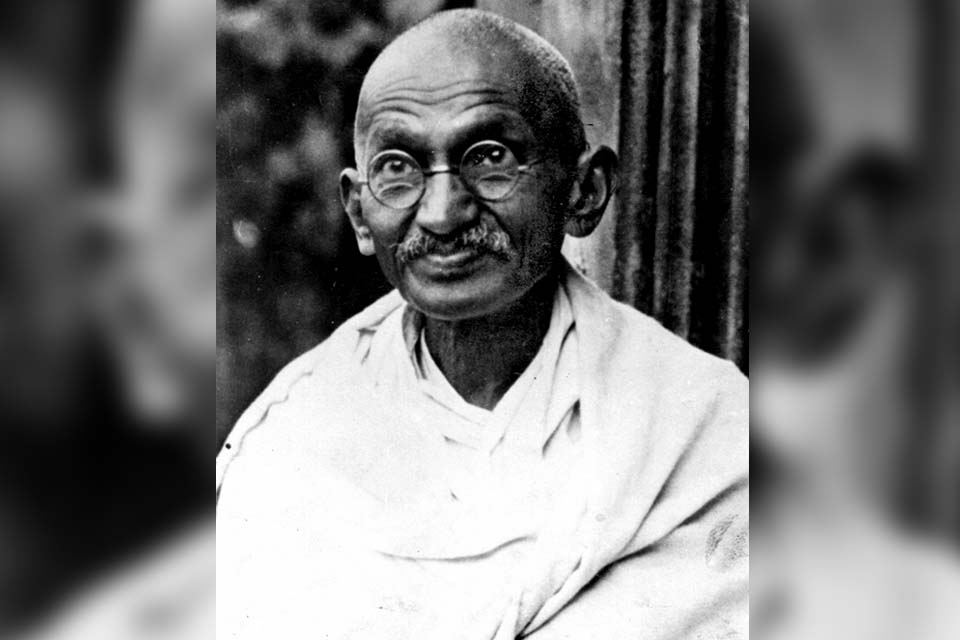 Par de óculos de Mahatma Gandhi é leiloado na Inglaterra