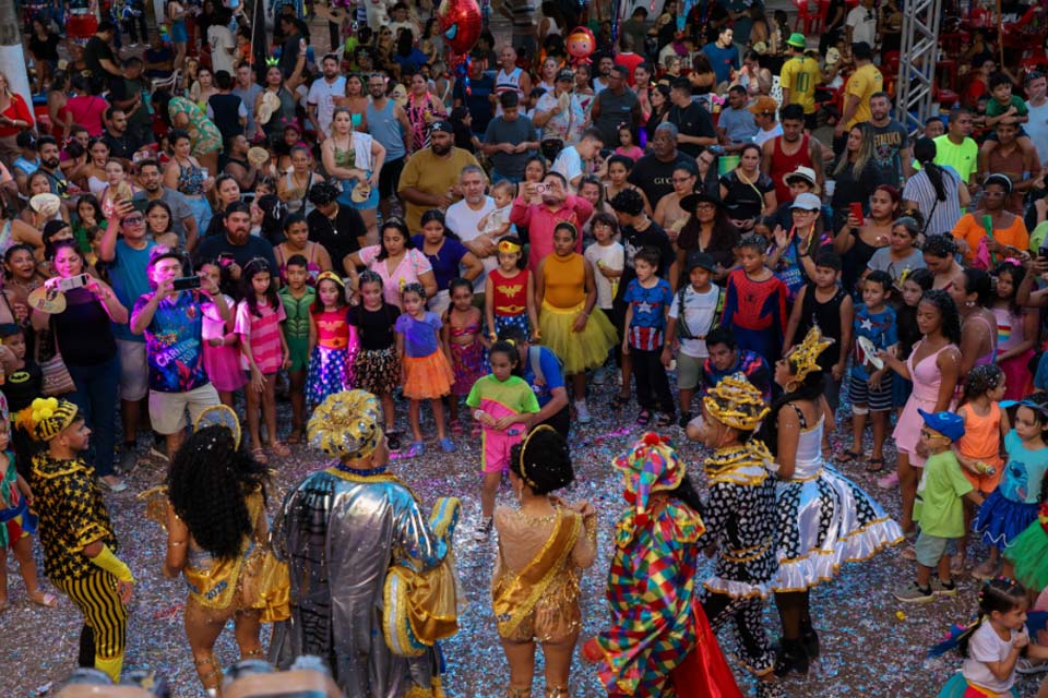 Curumim Folia leva alegria, música, fantasia e diversão para crianças no Mercado Cultural