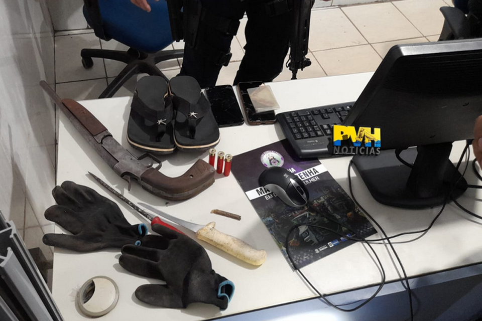 Trio com arma e facas é detido após perseguição em Porto Velho