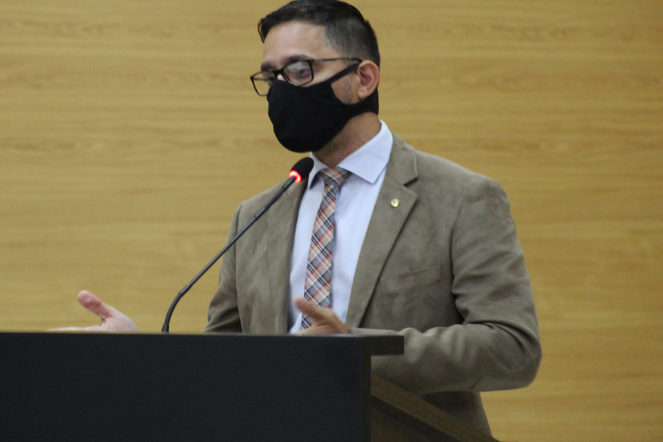 Deputado Anderson Pereira é contra fechamento do comércio