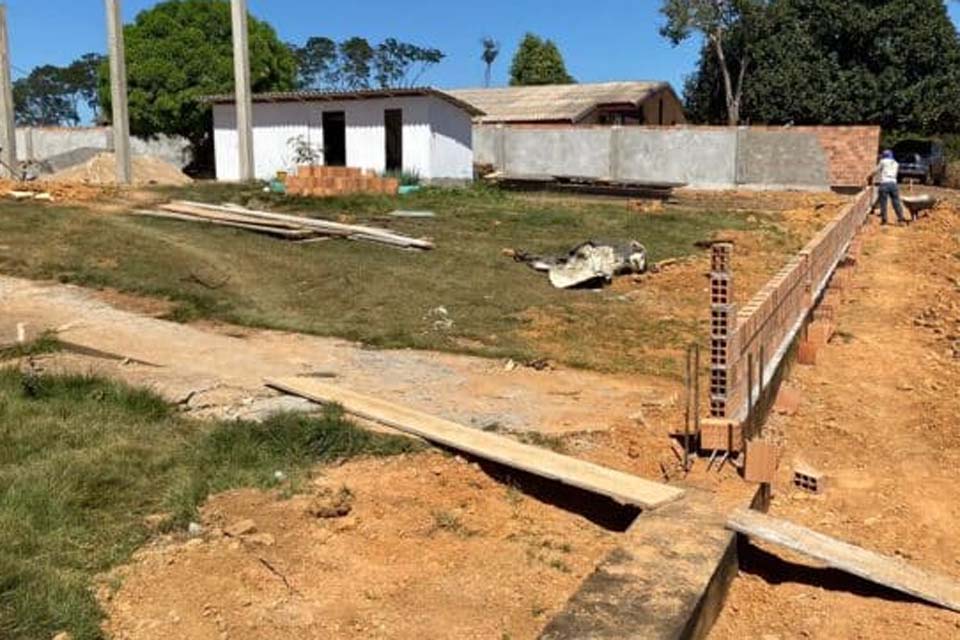 Com recurso próprio Prefeitura de Jaru reforma e amplia Centro de Educacional de Bom Jesus