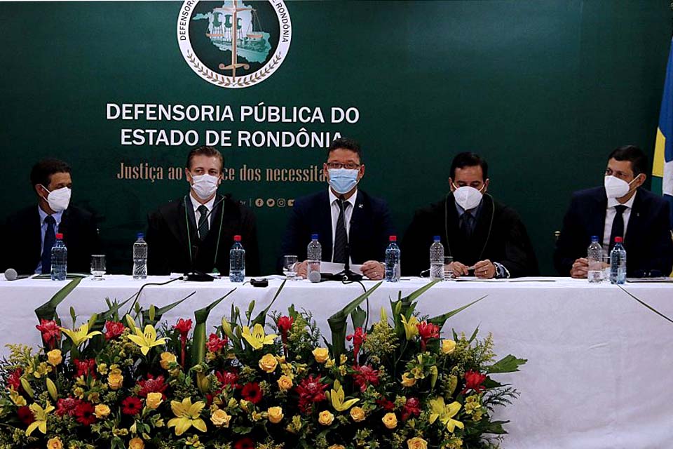 Governo de Rondônia empossa defensor público-geral para o biênio 2021-2023