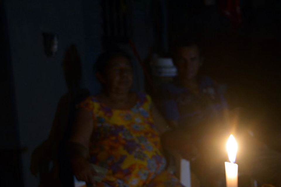 Energisa ‘‘atropela’’ lei de Rondônia que impede corte de energia aos finais de semana