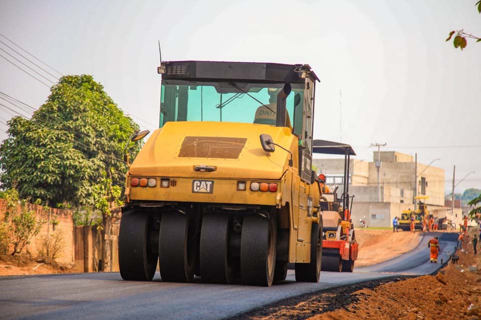 Obras de pavimentação chegam à Rua Belo Horizonte no setor 3