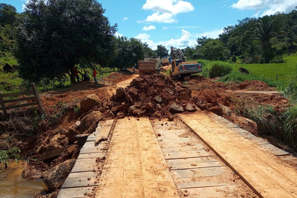 Secretaria Municipal de Obras e Serviços Públicos intensifica cuidados com pontes no período chuvoso