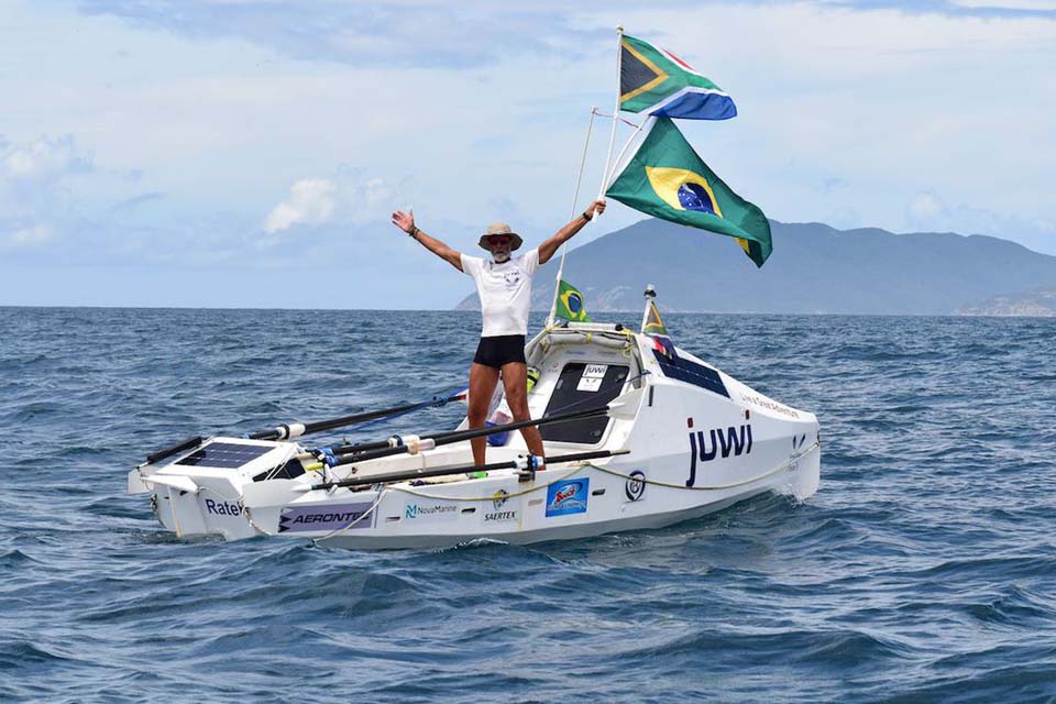 Sul-africano bate recorde mundial de travessia a remo do Atlântico