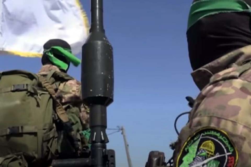 Hamas diz ter libertado 2 reféns dos Estados Unidos por “razões humanitárias”