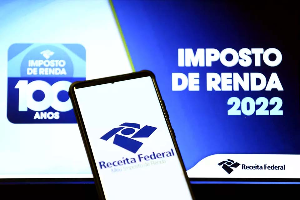 Imposto de Renda 2022: Receita Federal abre consulta ao 3º lote de restituição nesta sexta