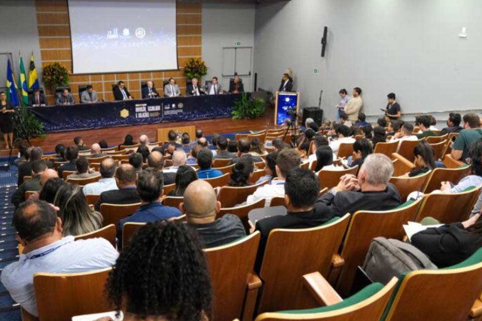 Abertura do Fórum de 41 anos do TCE e MPC celebra inovação, tecnologia e CEOD