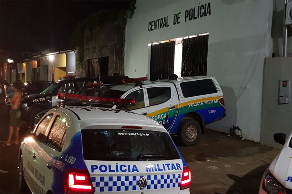 PM localiza desmanche de motos roubadas e prende criminoso