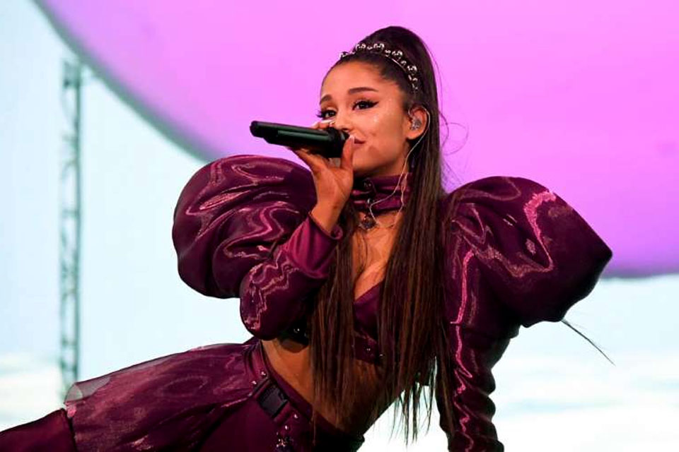 Ariana Grande admite ter ficado apreensiva antes de lançar faixa sobre sexo