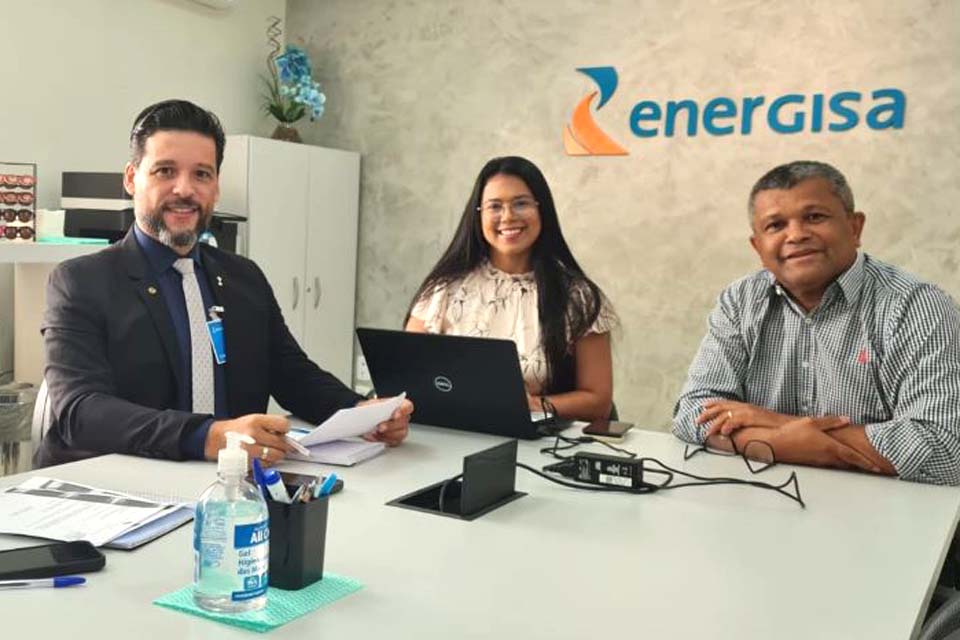 Delegado Camargo visita Energisa em busca de melhoria da rede elétrica em Ariquemes e Porto Velho