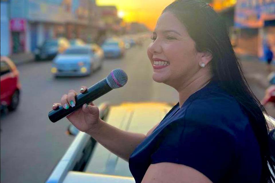 Em carreata pelas principais vias de Porto Velho, a deputada Federal eleita Cristiane Lopes agradece os votos e o carinho da população