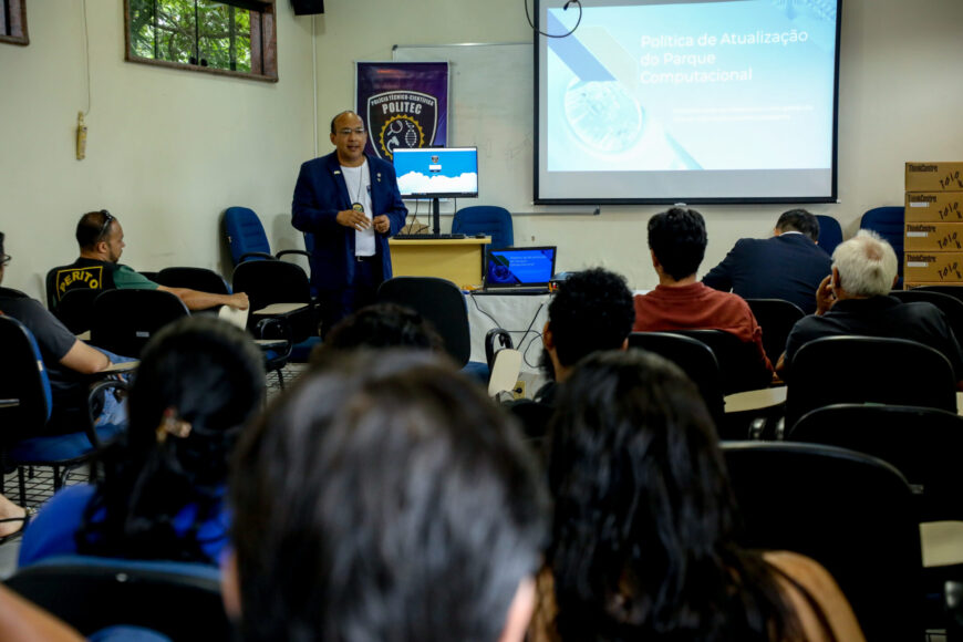 Politec lança Política de Atualização do Parque Computacional e realiza entrega de equipamentos