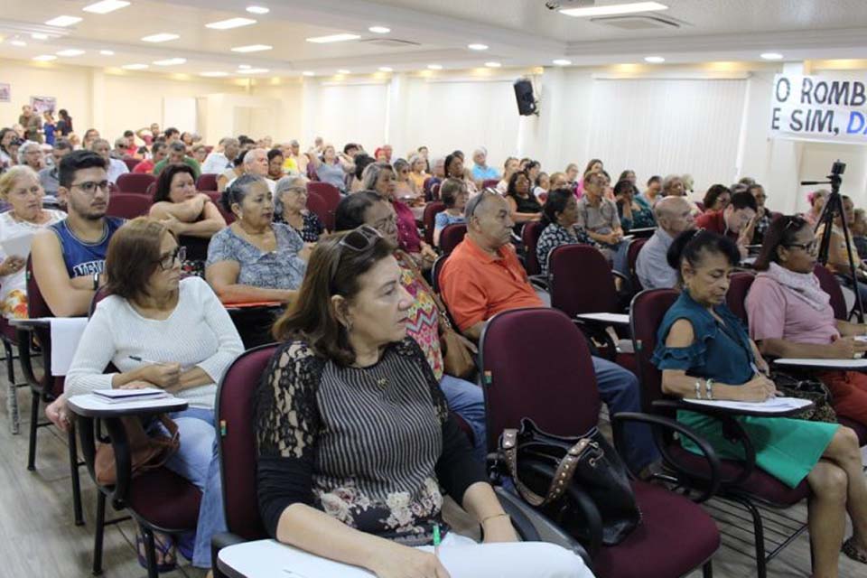 SINDSEF-RO comemora primeira ata da Comissão Especial dos Ex-Territórios Federais aprovando transposição dos professores leigos