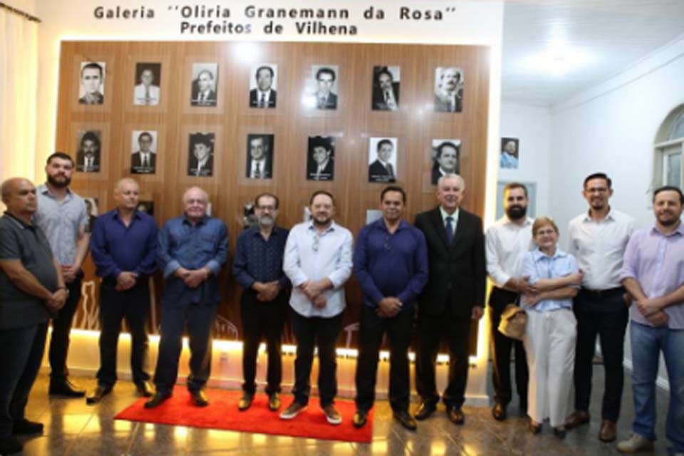 Prefeitura Vilhena inaugura “Galeria de Prefeitos” construída em tempo recorde