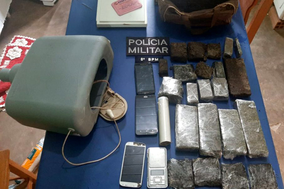 Policia Militar apreende quase 3,5 kg de maconha no setor 8 em Jaru