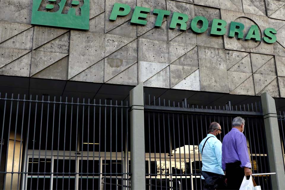 Petrobras assina contrato de venda de unidade de xisto no Paraná