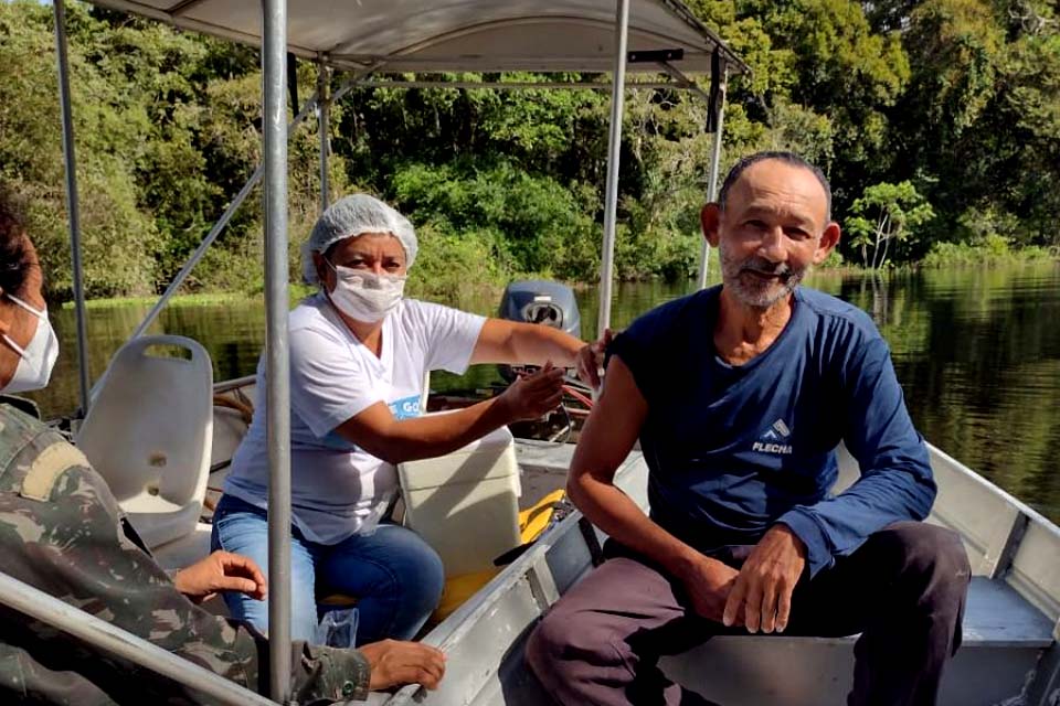 Mais de 4 mil doses de vacina já foram aplicadas em moradores de 19 unidades distritais de Porto Velho