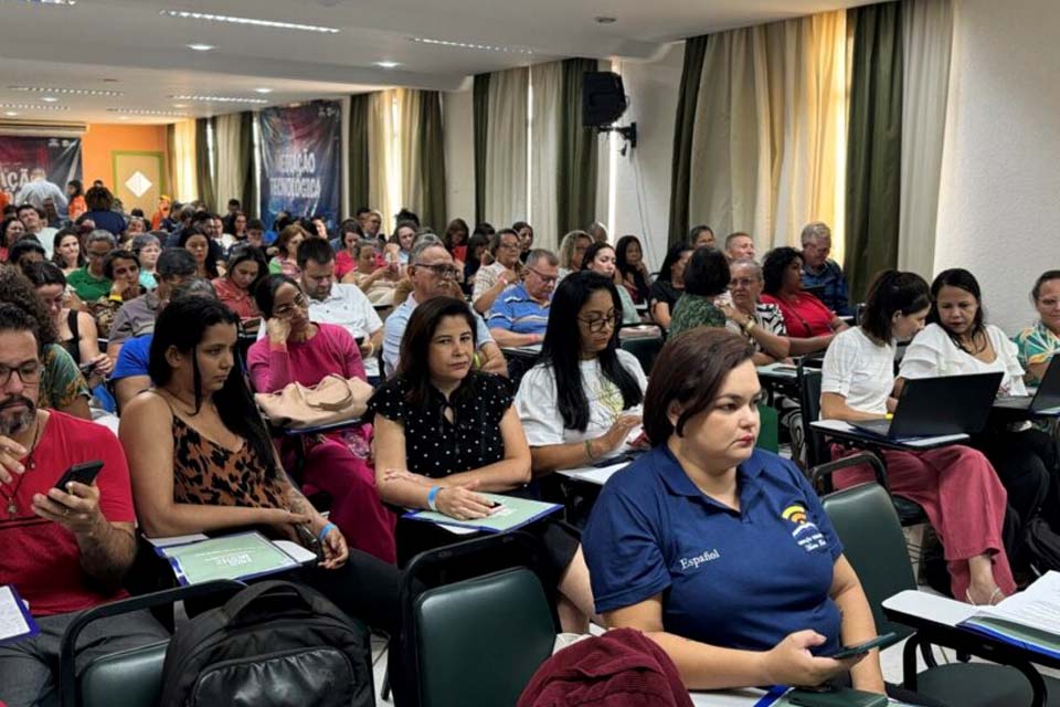 Encontro reúne professores do Ensino Médio e discute sobre Práticas Integradas e Colaborativas