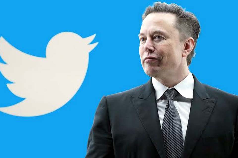 Elon Musk anuncia que agora é o único diretor do Twitter