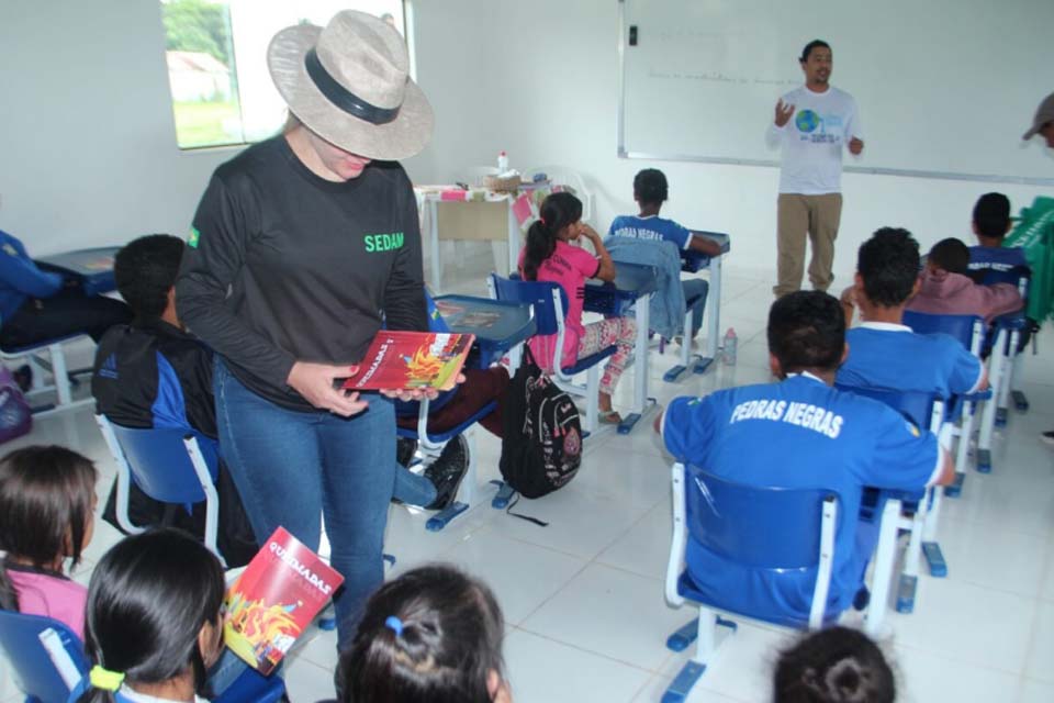 Comunidade Pedras Negras recebe ação de educação ambiental e prevenção das queimadas