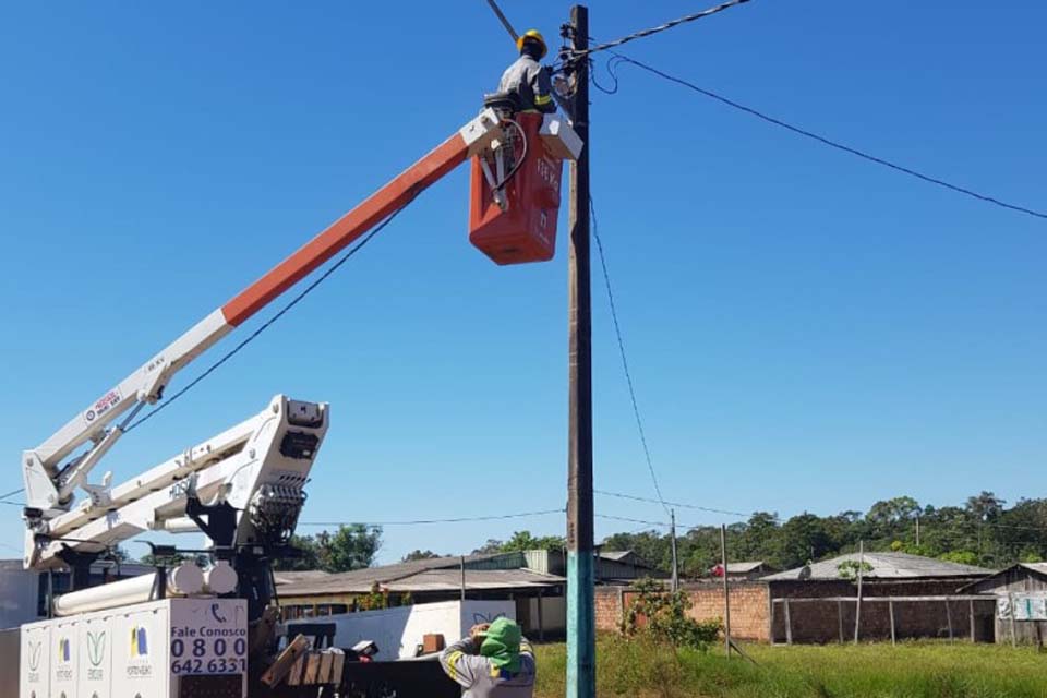 Prefeitura de Porto Velho leva iluminação à comunidades da BR-319