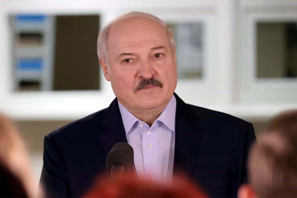 Lukashenko propõe referendo em 2022 e anuncia leis contra os protestos