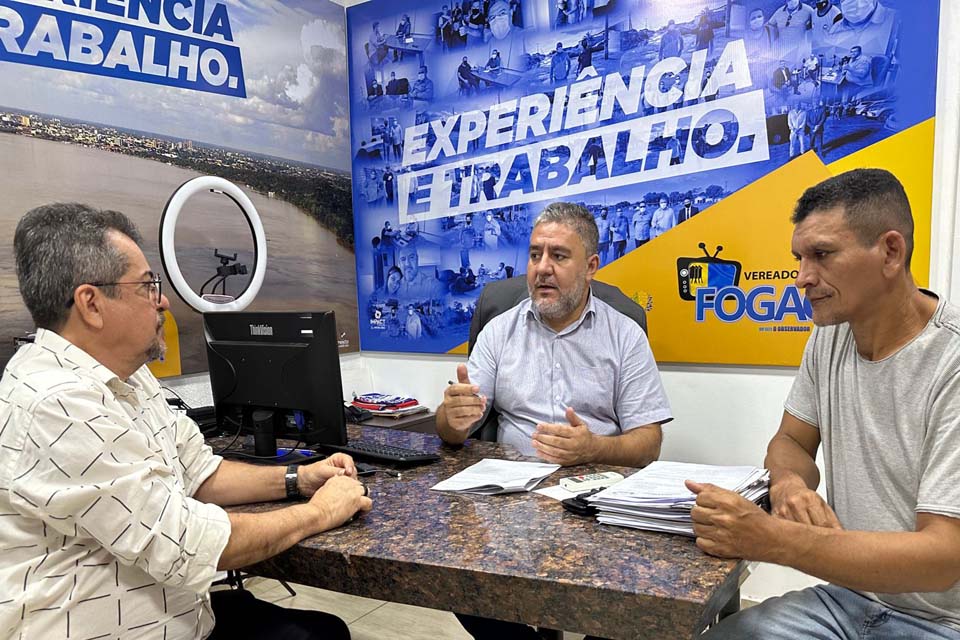 Professores buscam apoio do vereador Everaldo Fogaça para resolver disparidade salarial de monitores