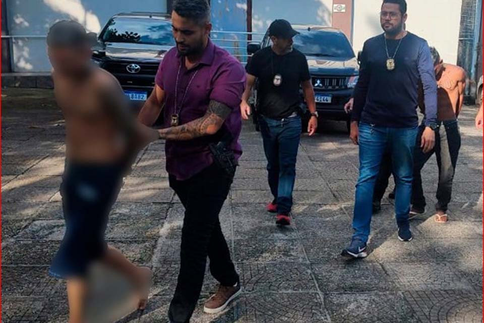 Polícia Civil apreende menor suspeito de alvejar desafeto com 25 tiros